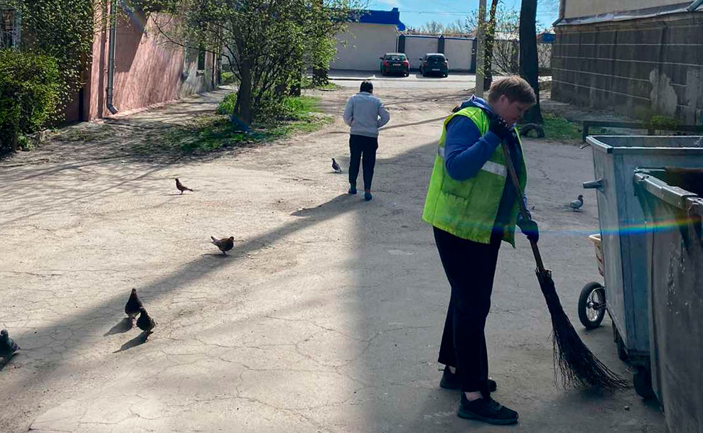 Робітники "Екологія-Д" - Гарантія якості та своєчасного прибирання сміття