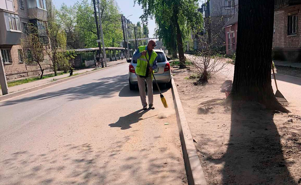 Щоденне прибирання міста: чистота і порядок від компанії Екологія-Д