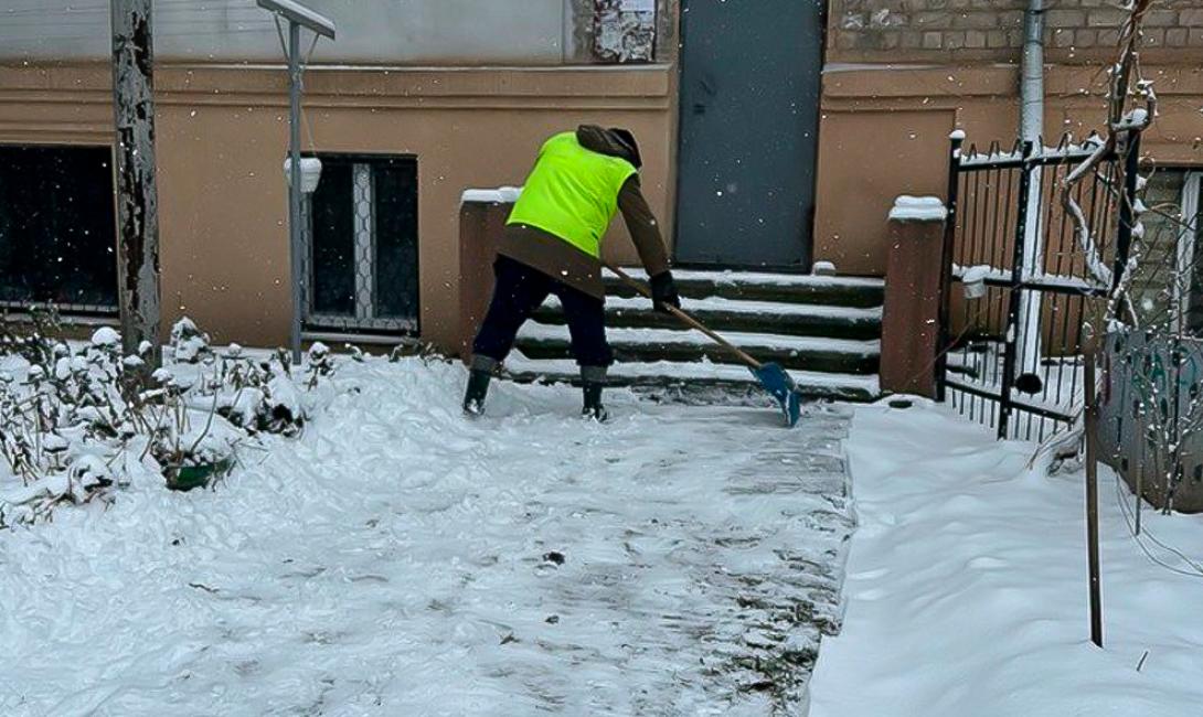 Прибирання снігу (фоторепортаж)